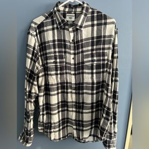 Old Navy Men’s Large black/white flannel